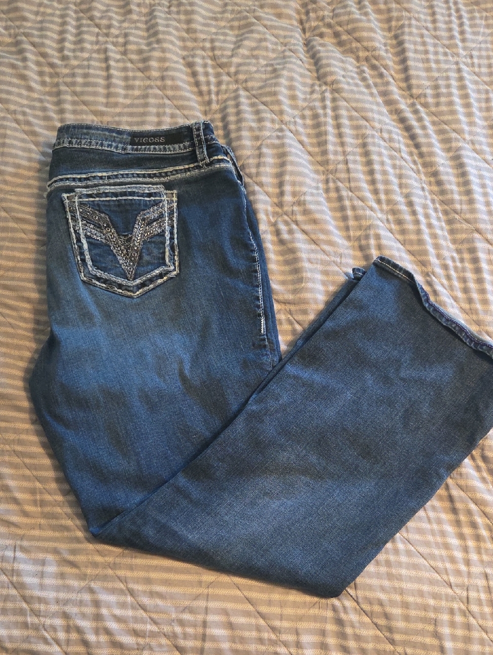 Vigoss Women's Mid Blue Bootcut Jeans with Embroidered Back Pocket Sz 22